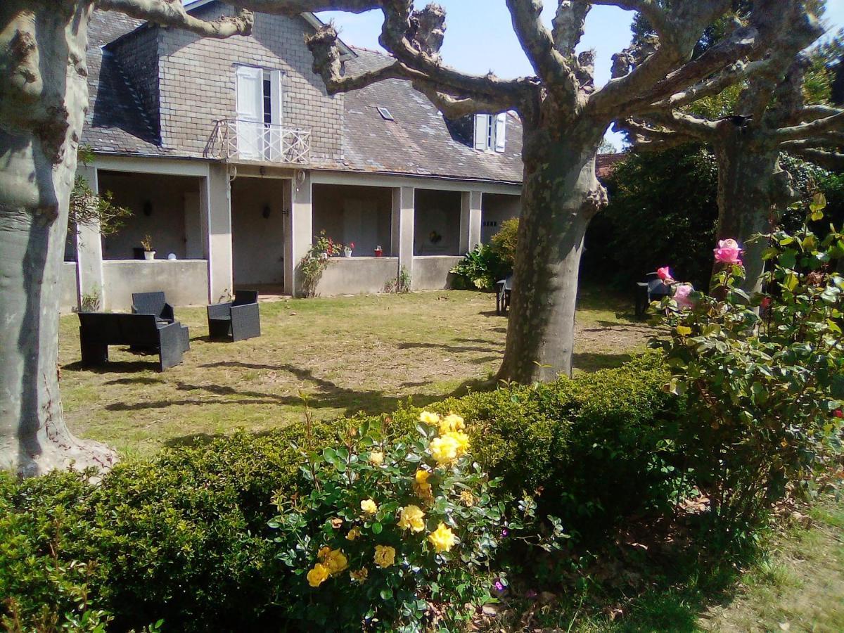 La Villa Du Bearn Garlin Buitenkant foto